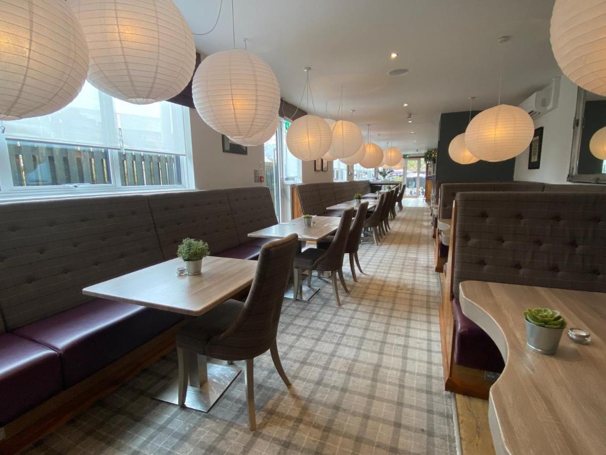 The Craigie Hotel Penicuik Bagian luar foto